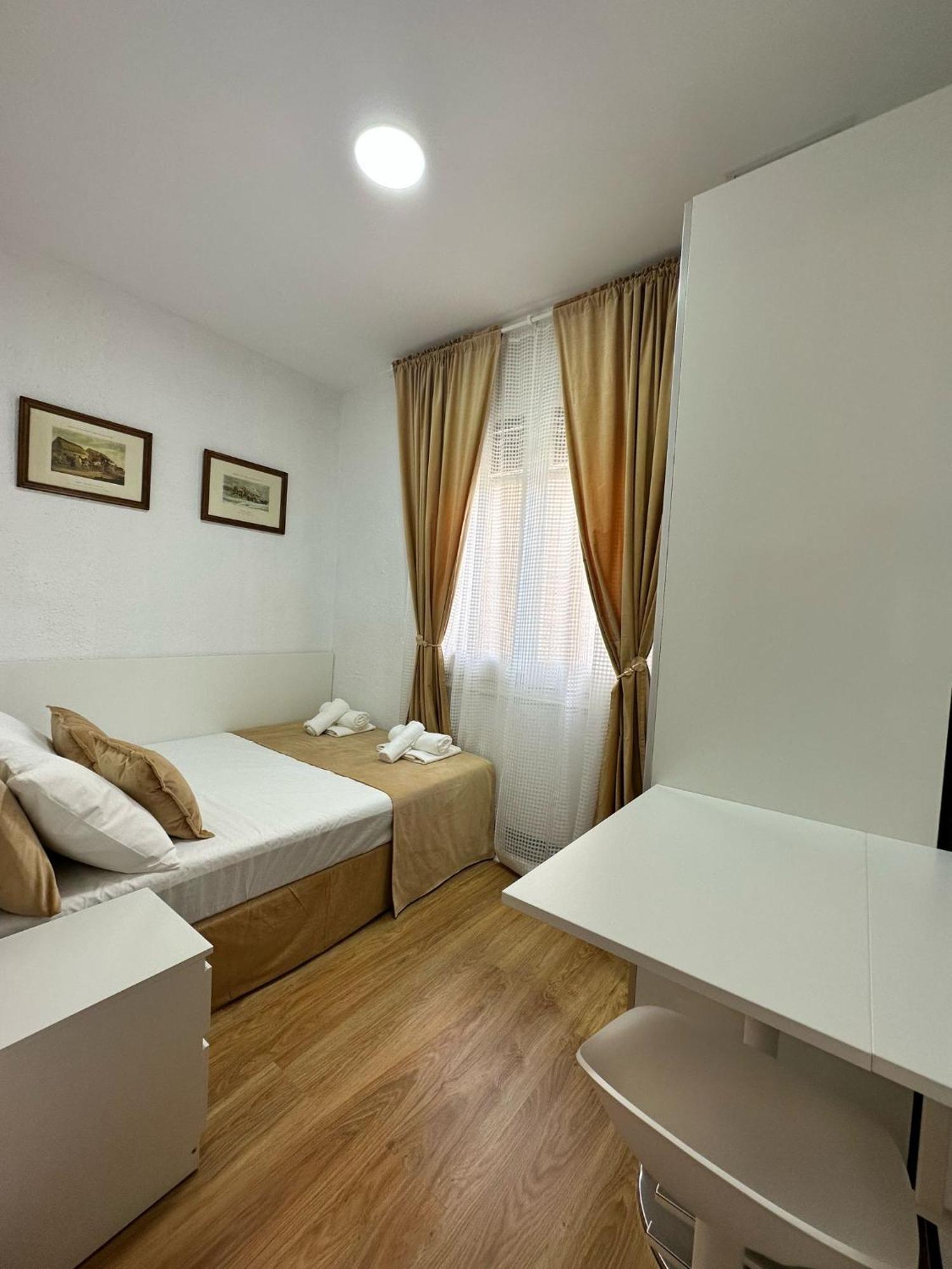 Mi Casa Es Tu Casa Apartment L'Hospitalet de Llobregat Ngoại thất bức ảnh