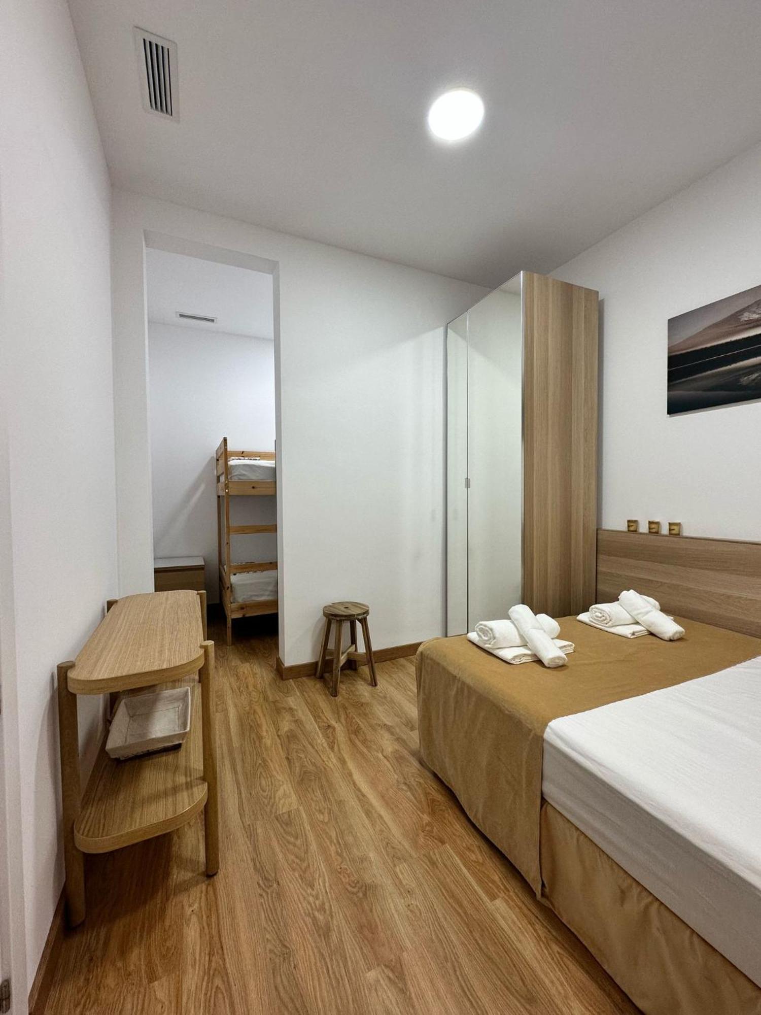 Mi Casa Es Tu Casa Apartment L'Hospitalet de Llobregat Ngoại thất bức ảnh